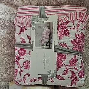 Shabby chic king quilt